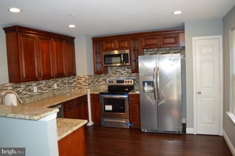 4402 Birchtree Ln in Temple Hills, MD - Building Photo - Building Photo