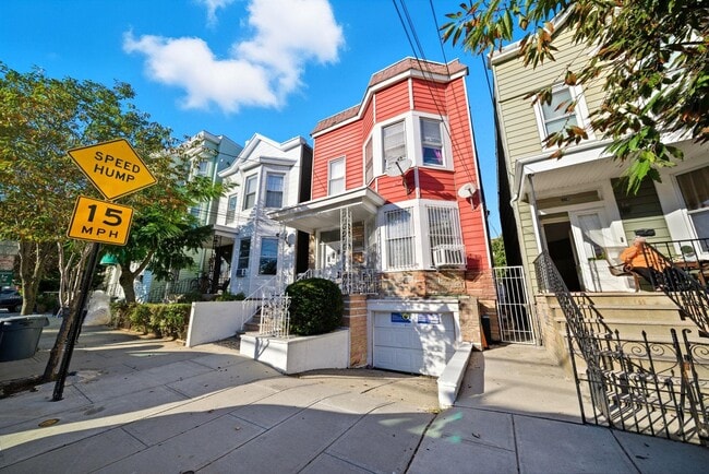 222 47th St in Union City, NJ - Building Photo - Building Photo