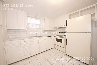 223 N 12th Ave in Pocatello, ID - Foto de edificio - Building Photo