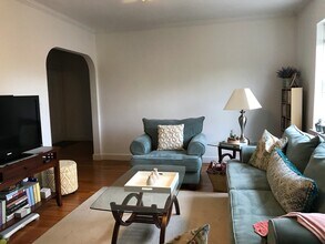 17 Fairbanks St, Unit 20-5 in Brookline, MA - Building Photo - Building Photo