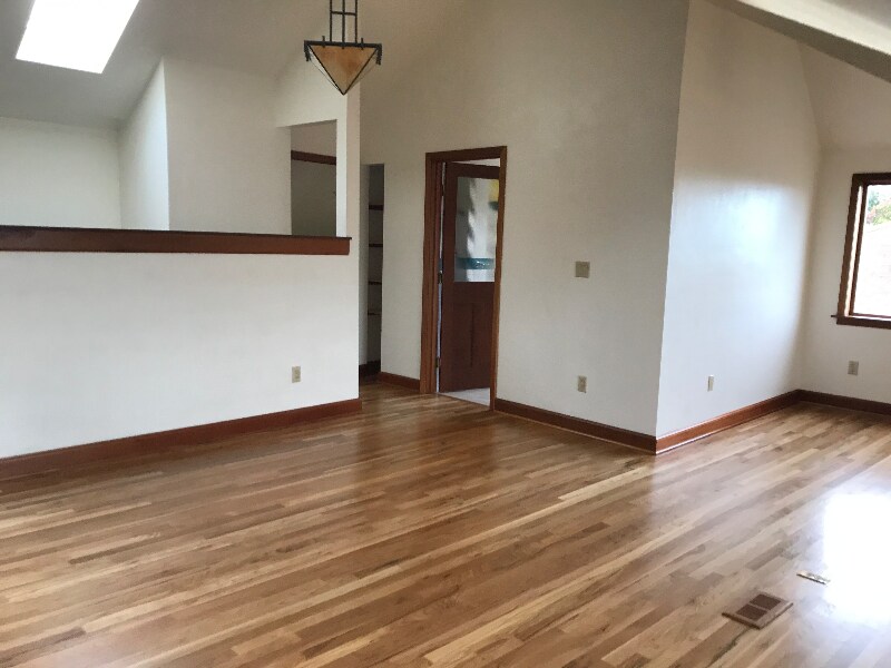 3053 36th Ave SW in Seattle, WA - Building Photo