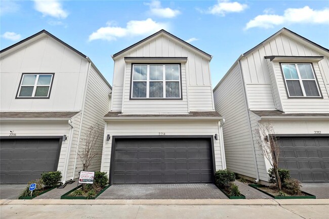 2214 Roozy Lk Ln in Houston, TX - Building Photo - Building Photo