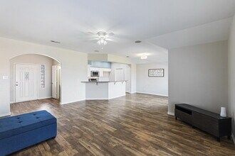 15210 Main Royal Dr in Corpus Christi, TX - Building Photo - Building Photo