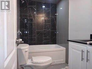 117 Luella Crescent in Brampton, ON - Building Photo - Building Photo