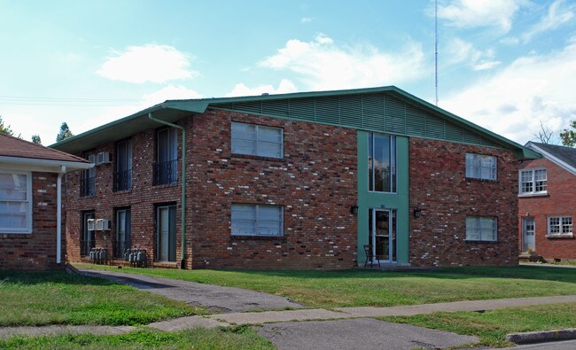 1145 Kees Rd in Lexington, KY - Foto de edificio - Building Photo