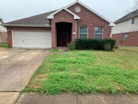 7910 Eastpoint Blvd in Baytown, TX - Building Photo