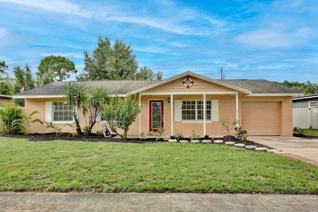 7321 Lake Marsha Dr