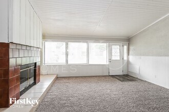 3045 Kingsley Dr in Florissant, MO - Building Photo - Building Photo