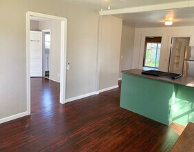 2044 Humboldt Rd in Chico, CA - Building Photo - Building Photo