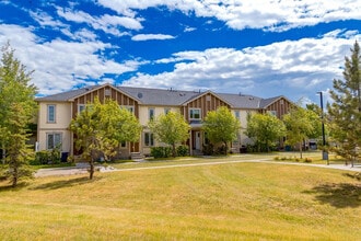 Sagecourt in Strathmore, AB - Building Photo - Building Photo