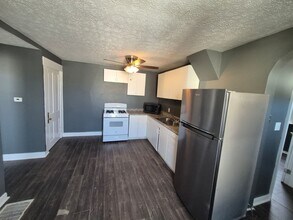 348 Berry Ave in Bellevue, KY - Foto de edificio - Building Photo