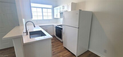 2201 Ramsgate Dr in Henderson, NV - Building Photo - Building Photo
