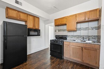 3752 W Division St in Chicago, IL - Building Photo - Building Photo