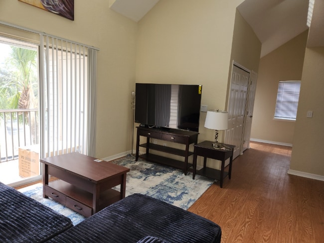 3311 Haviland Ct in Palm Harbor, FL - Foto de edificio - Building Photo