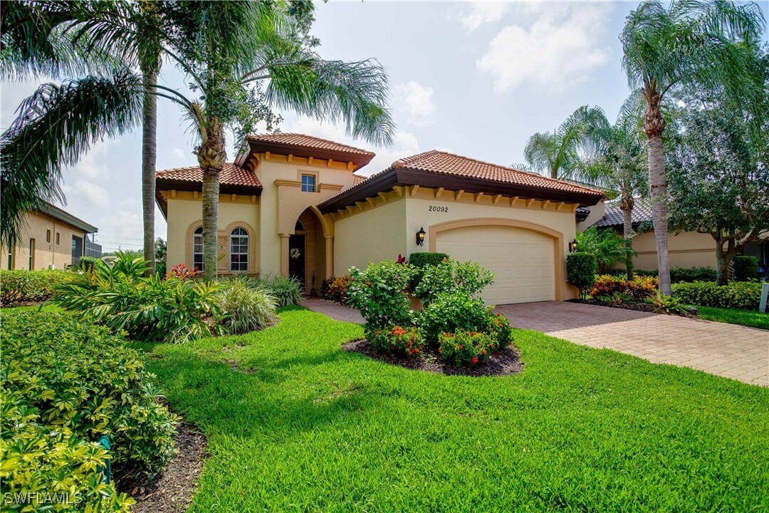 20092 Palermo Lake Ct in Estero, FL - Building Photo