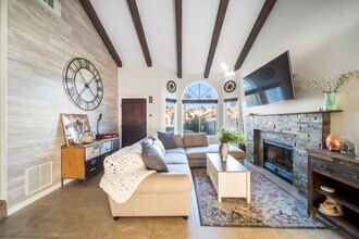 68845 Durango Rd in Cathedral City, CA - Building Photo - Building Photo