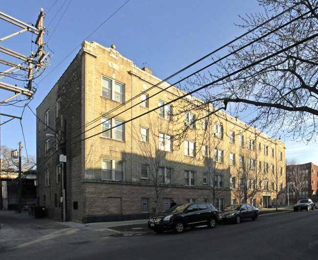 Roscoe Apartments in Chicago, IL - Foto de edificio - Building Photo