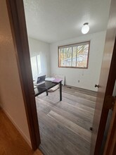 1797 SE Bethel St in Corvallis, OR - Foto de edificio - Building Photo