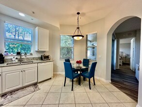 1335 Mariposa Cir in Naples, FL - Building Photo - Building Photo