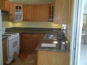 1121 W Milling St in Lancaster, CA - Building Photo - Building Photo