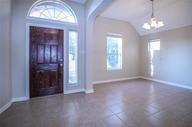 725 Red Elm Ln in Fort Worth, TX - Building Photo - Building Photo