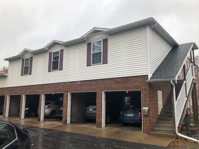 315 Robin Alley in State College, PA - Building Photo - Building Photo