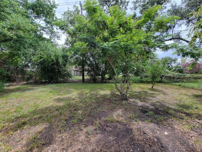 property at 3121 Proswimmer St