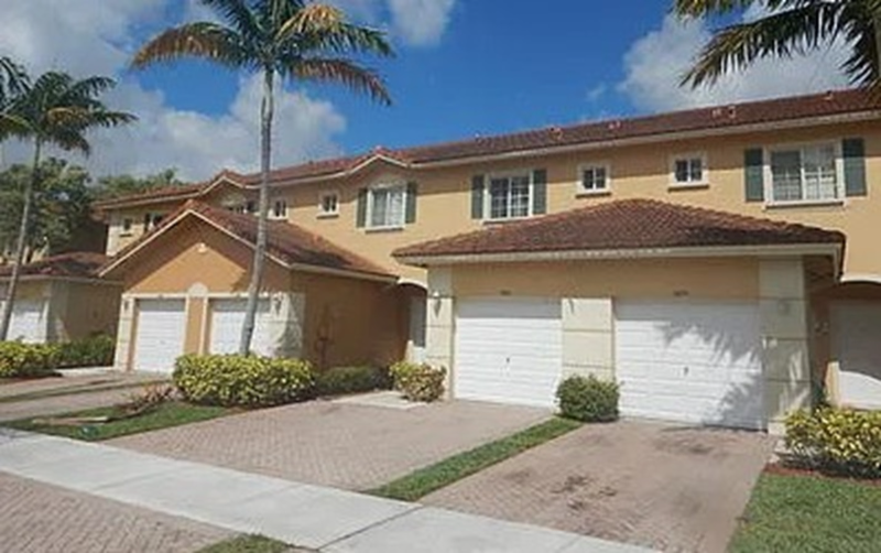 5525 Monte Carlo Pl in Margate, FL - Building Photo