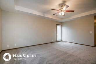 217 Palmer Ct in Pleasant Hill, MO - Building Photo - Building Photo
