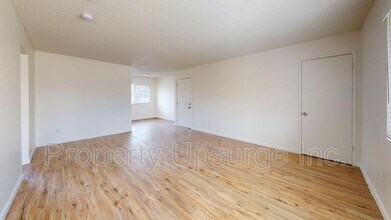 1710 Bruce St in Anderson, CA - Building Photo - Building Photo