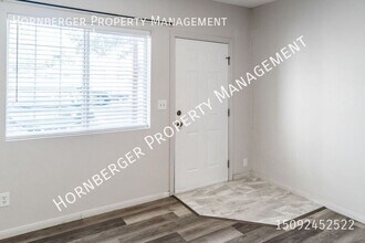 227 E Ermina Ave in Spokane, WA - Building Photo - Building Photo