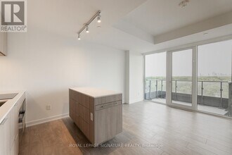 28 Ann St in Mississauga, ON - Building Photo - Building Photo