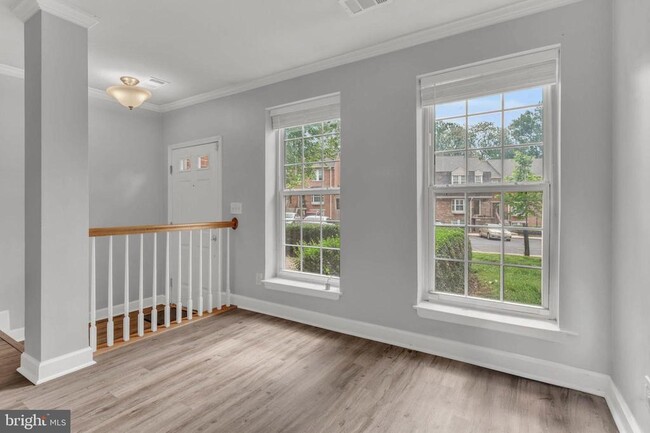 3829 Chesterwood Dr in Silver Spring, MD - Building Photo - Building Photo