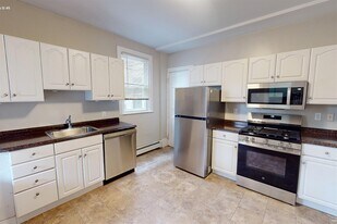 63 Dana St, Unit 1 in Cambridge, MA - Building Photo