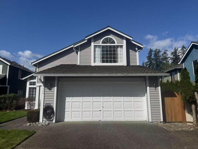 24224 SE 40th Pl in Issaquah, WA - Building Photo - Building Photo