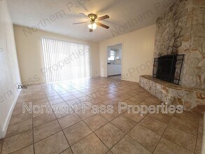 240 Ferrari Ct in El Paso, TX - Building Photo - Building Photo