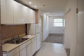 Clark Street Apartments by Royse + Brinkmeyer in Champaign, IL - Building Photo - Interior Photo