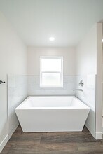 1382 Pinecrest Trl in Ammon, ID - Building Photo - Building Photo