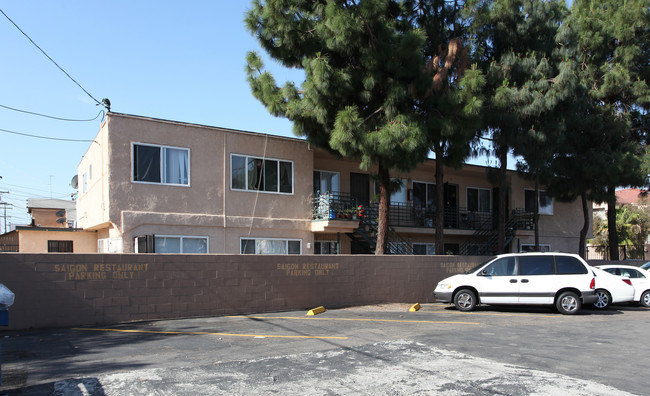 4273 Highland Ave in San Diego, CA - Foto de edificio - Building Photo