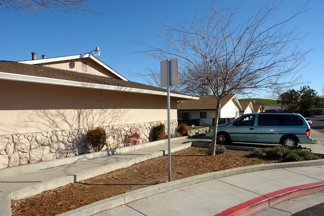Vacaville Gable Apartments Vacaville Gable in Vacaville, CA - Foto de edificio - Building Photo