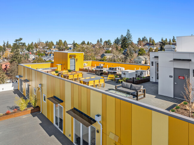 Symphony Apartments in Seattle, WA - Foto de edificio - Building Photo