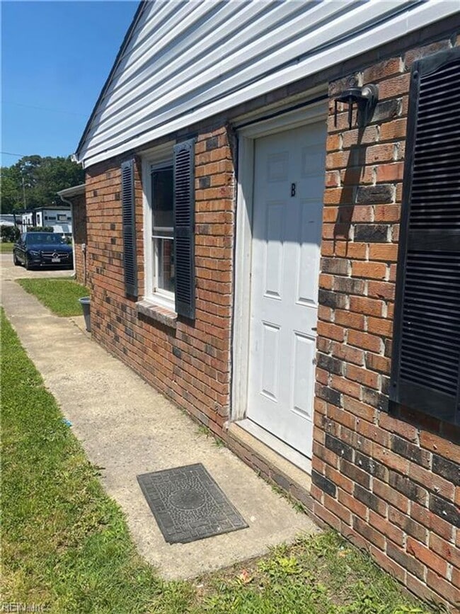 property at 7948 Thompson Rd