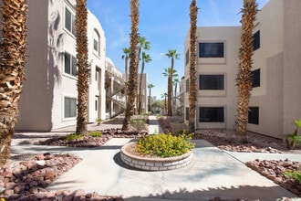 2076 Mesquite Ln, Unit 203 in Laughlin, NV - Building Photo - Building Photo