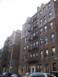 35-16 34th Street in Long Island City, NY - Foto de edificio - Building Photo