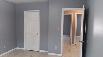 3207 N 49th St, Unit A in Tampa, FL - Building Photo