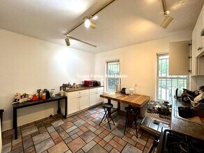 8 Sewall St, Unit 1 in Boston, MA - Foto de edificio - Building Photo