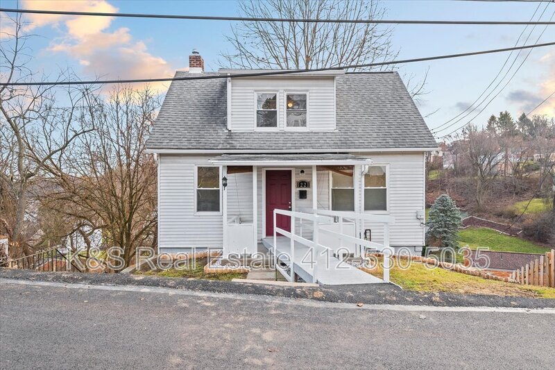 1221 Prospect Ave in Pittsburgh, PA - Building Photo