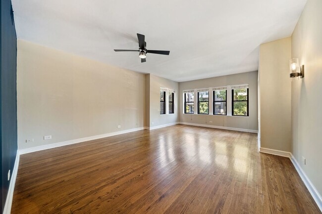 1469 W Winona St, Unit 1 in Chicago, IL - Building Photo - Building Photo