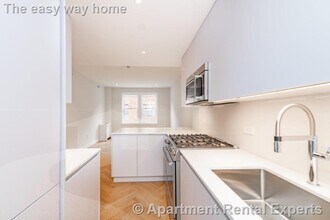 19 Forest St in Cambridge, MA - Foto de edificio - Building Photo