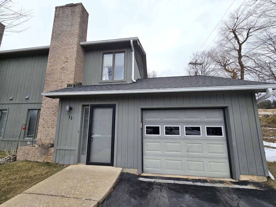 200 Meadow Ridge Rd in Boone, NC - Building Photo